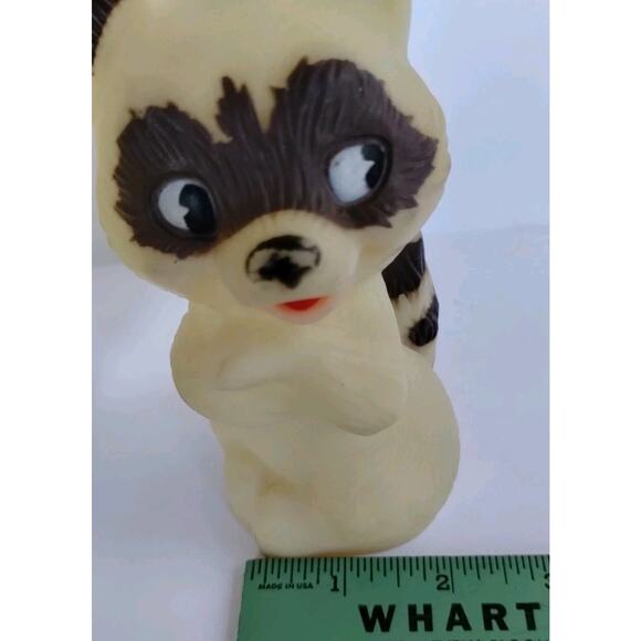 N.T. AUBIN Vintage 60's 5" SIDE EYE RACCOON Squeaky Rubber Toy Calif. USA RARE! - Picture 10 of 11